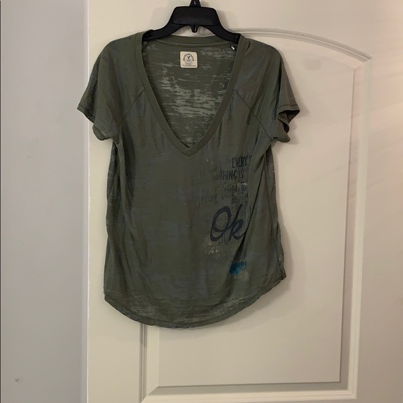 American Eagle Outfitters Tops - American eagle vintage t size Large
